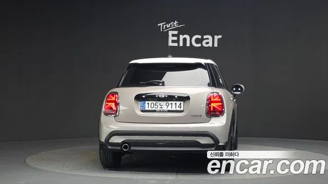 2024 Mini Cooper 5Door Classic Sold VIN WMW41DK07R2U78966 – photo 12