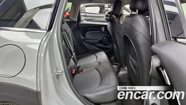 2022 Mini Cooper 5-Door Classic Plus Sold VIN WMW41DK09N2R76063 – photo 20