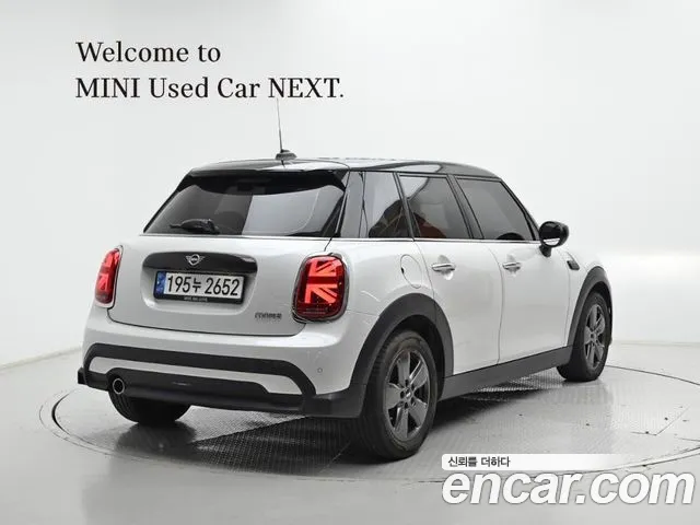 2023 Mini Cooper 5Door Classic Sold VIN WMW41DK09P2U25666 – rear exterior