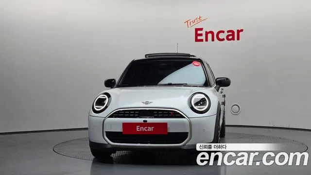 2025 Mini Cooper S 4th Gen 5 Door Favoured Sold VIN WMW51GD03S2W57904 – photo 32