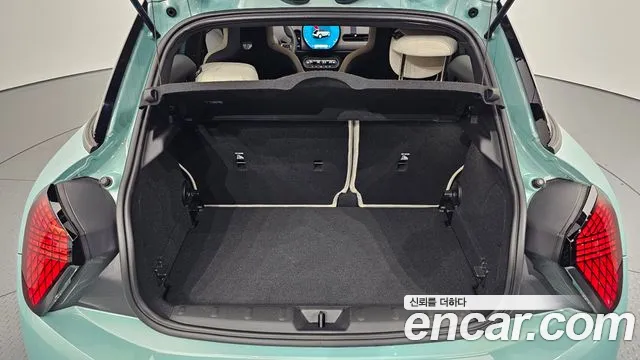 2025 Mini Cooper S 4th Gen 5 Door Favoured Sold VIN WMW51GD0XS2W49959 – dashboard