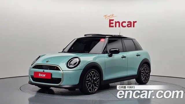 2025 Mini Cooper S 4th Gen 5 Door Favoured Sold VIN WMW51GD0XS2W49959 – photo 15