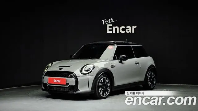 2022 Mini Cooper S Classic Sold VIN WMW61DH05N2P70710 – front exterior