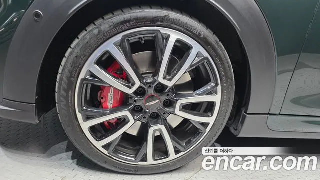 2022 Mini Cooper S JCW VIN WMW81DH07N2S16495