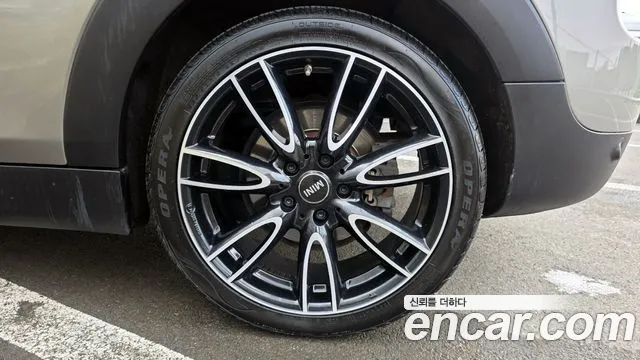 2018 Mini Cooper Clubman High VIN WMWLN5102J2H74556