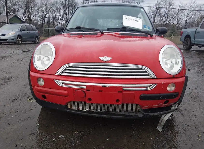 2004 MINI Cooper Used VIN WMWRC334X4TC51871 – side profile