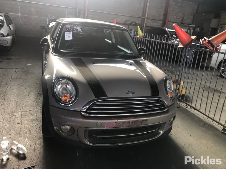 2013 Mini Cooper Used VIN WMWSU32020T629993 – photo 25