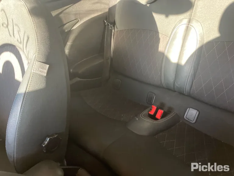 2013 Mini Hatch Used VIN WMWSW32070T673479 – engine bay