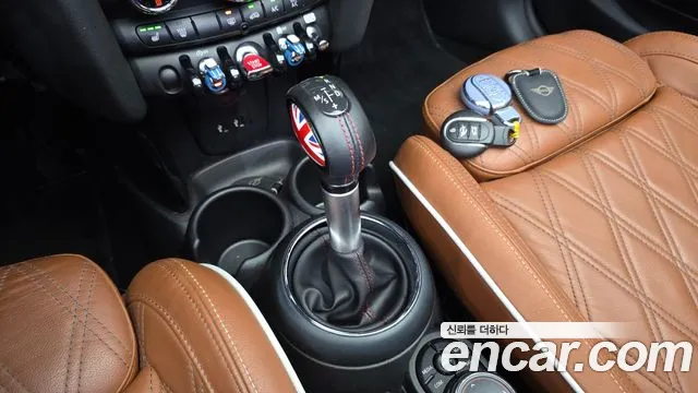2019 Mini Cooper S Convertible Standard Sold VIN WMWWG9104K3A89601 – trunk area