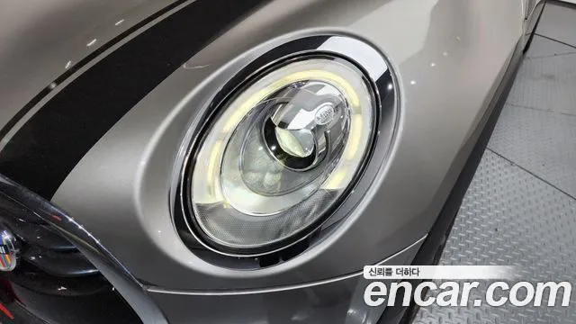 2019 Mini Cooper D Clubman Standard Sold VIN WMWXK5100KTN60698 – dashboard