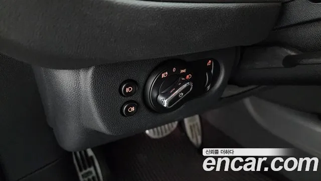 2019 Mini Cooper D Clubman Standard Sold VIN WMWXK5100KTN60698 – photo 21