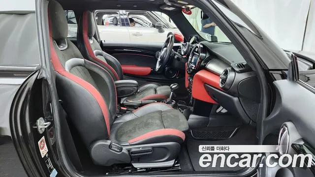 2018 Mini Cooper S JCW Sold VIN WMWXM9101J2F98689 – side profile 2018 Mini Cooper S JCW Sold VIN WMWXM9101J2F98689 – side profile
