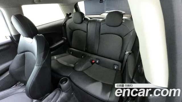 2018 Mini Cooper D Standard Sold VIN WMWXN3107J2E02068 – interior seats