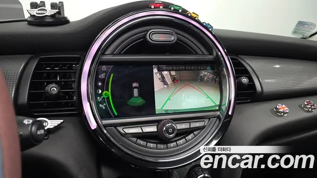 2021 Mini Cooper HIGH Sold VIN WMWXR7101M2N97338 – dashboard
