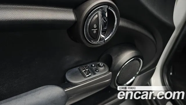 2021 Mini Cooper HIGH Sold VIN WMWXR7106M2N95911 – photo 31