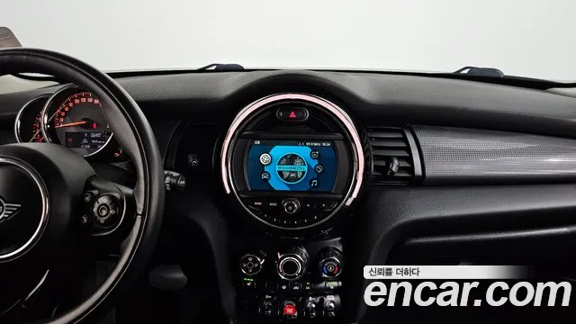 2020 Mini Cooper Standard Sold VIN WMWXR710XL2M07485 – front exterior