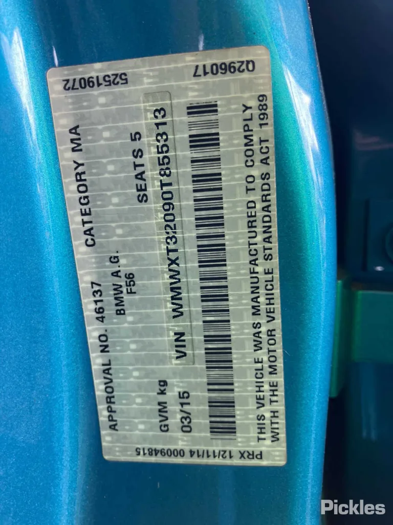 2015 Mini Hatch Damaged VIN WMWXT32090T855313 – exterior detail