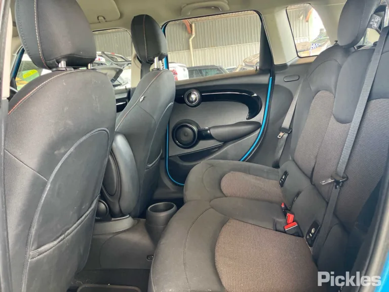 2015 Mini Hatch Damaged VIN WMWXT32090T855313 – photo 18