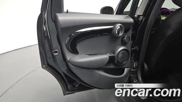 2018 Mini Cooper 5Door Standard Sold VIN WMWXU1100J2G06069 – undercarriage