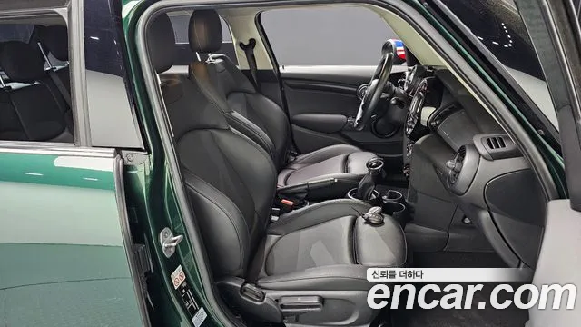 2019 Mini Cooper 5Door Standard Sold VIN WMWXU1101K2H33978 – photo 17