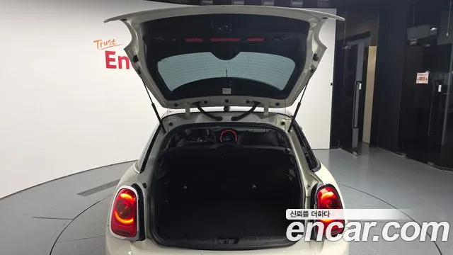 2018 Mini Cooper Standard Sold VIN WMWXU1102J2H33339 – photo 12