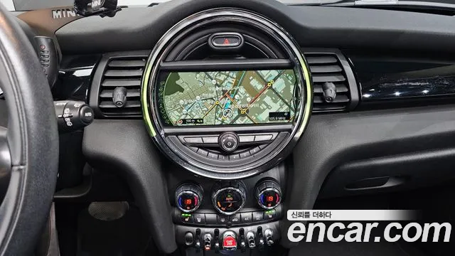 2018 Mini Cooper 5Door HIGH Sold VIN WMWXU1106J2G05993 – trunk area