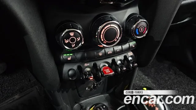 2018 Mini Cooper 5door Standard Sold VIN WMWXU1106J2H33599 – front exterior