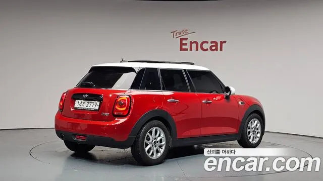 2018 Mini Cooper 5Door HIGH VIN WMWXU1108J2G05977
