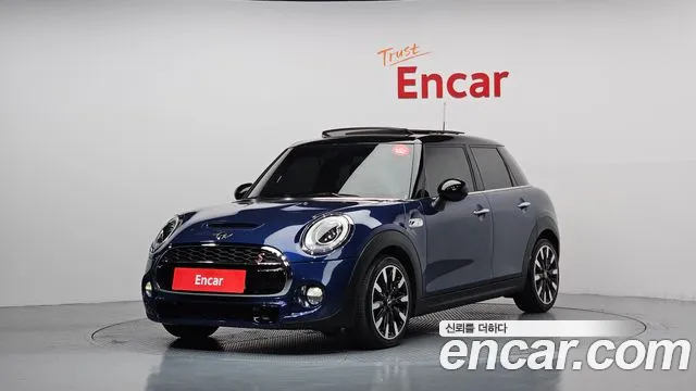 2018 Mini Cooper S 5Door Standard Sold VIN WMWXU3105J2D46893 – rear exterior