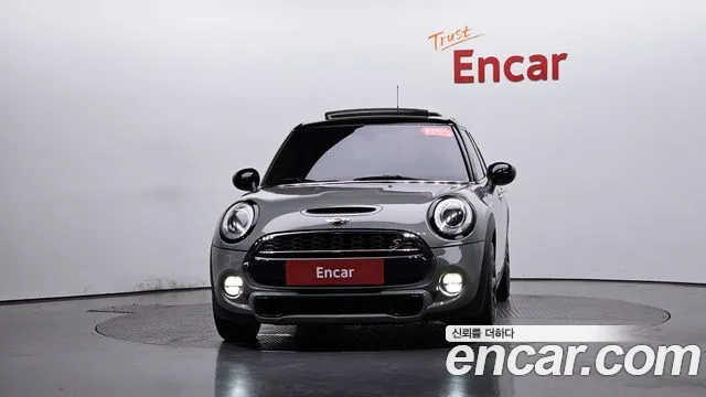 2018 Mini Cooper S 5Door Standard Sold VIN WMWXU3106J2D46935 – photo 13 2018 Mini Cooper S 5Door Standard Sold VIN WMWXU3106J2D46935 – photo 13