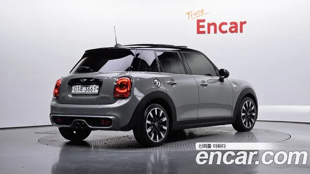 2018 Mini Cooper S 5Door Standard Sold VIN WMWXU3106J2D46935 – photo 29 2018 Mini Cooper S 5Door Standard Sold VIN WMWXU3106J2D46935 – photo 29