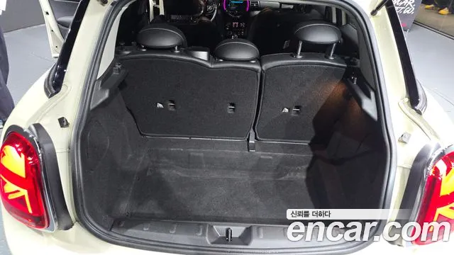 2019 Mini Cooper D 5Door Standard Sold VIN WMWXV3107KTF00061 – interior seats