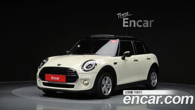 2019 Mini Cooper D 5Door Standard Sold VIN WMWXV3107KTF00061 – photo 15