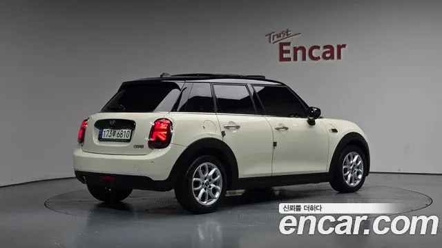 2021 Mini Cooper 5Door HIGH Sold VIN WMWXV7101M2N94306 – photo 15