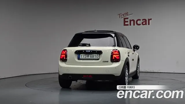 2021 Mini Cooper 5Door HIGH Sold VIN WMWXV7101M2N94306 – photo 31