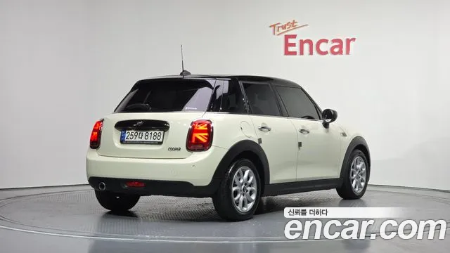 2021 Mini Cooper 5Door HIGH Sold VIN WMWXV7101M2N94516 – photo 23
