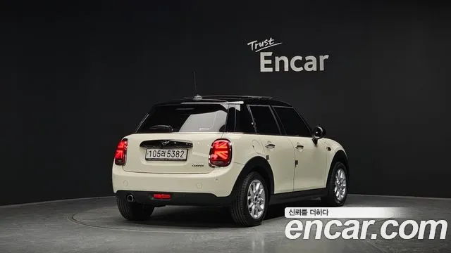2020 Mini Cooper 5door High Sold VIN WMWXV7102L2M48155 – front exterior