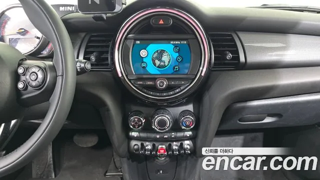 2019 Mini Cooper D Standard Sold VIN WMWXY3101KTF77709 – dashboard