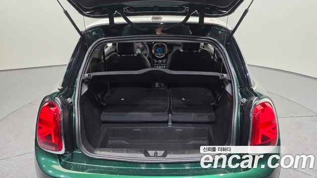 2019 Mini Cooper D Standard Sold VIN WMWXY3101KTF77709 – photo 15