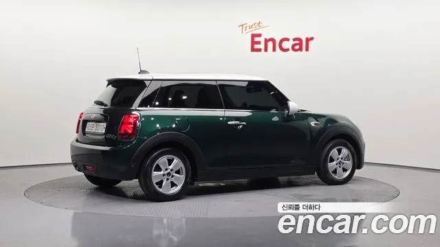 2019 Mini Cooper D Standard Sold VIN WMWXY3101KTF77709 – photo 16