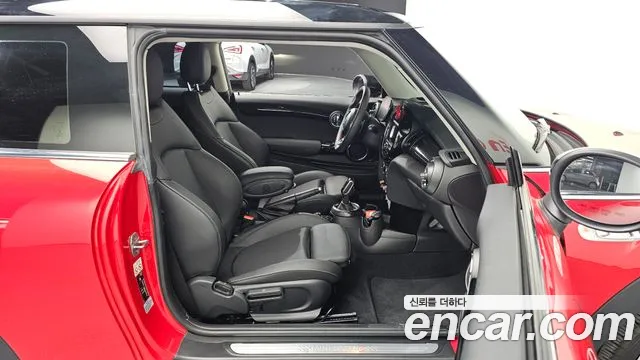 2021 Mini Cooper S HIGH Sold VIN WMWXY7108M2N58345 – interior seats