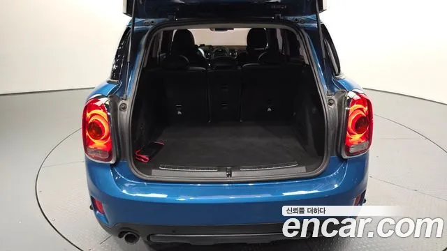 2017 Mini Cooper D Countryman Standard Sold VIN WMWYT9101H3D74463 – exterior detail