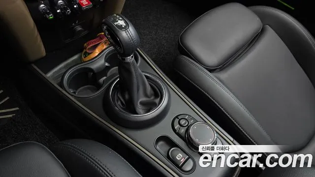 2019 Mini Cooper Countryman HIGH Sold VIN WMWYU910XK3H01513 – exterior detail