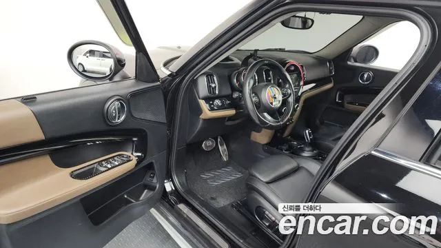 2019 Mini Cooper D Countryman ALL4 HIGH Sold VIN WMWYY5104K3G74306 – side profile 2019 Mini Cooper D Countryman ALL4 HIGH Sold VIN WMWYY5104K3G74306 – side profile