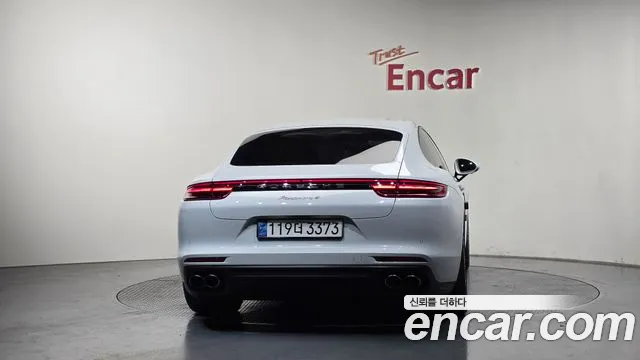2018 Porsche Panamera (971) 3.0 AWD Sold VIN WP0AA2977JL106832 – engine bay