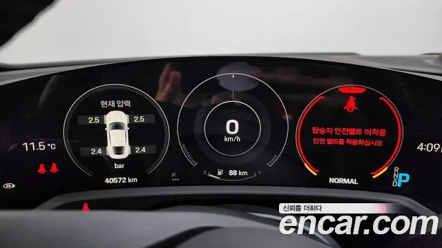 2022 Porsche Taycan Base Sold VIN WP0AA2Y13NSA10613 – front exterior
