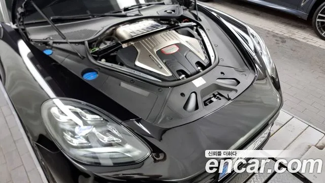 2023 Porsche Panamera (971) 4.0 GTS Sold VIN WP0AG2977PL135156 – interior seats