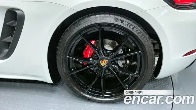 2020 Porsche 718 Boxster S 2.5 Sold VIN WP0CB298XLS225448 – engine bay