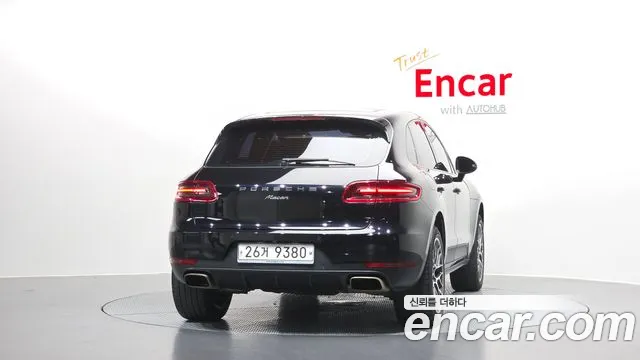 2018 Porsche Macan 2.0 VIN WP1AA2950JLB17281