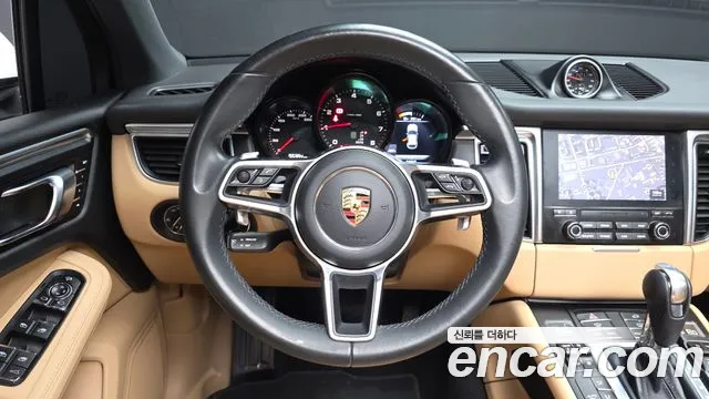 2018 Porsche Macan 2.0 Sold VIN WP1AA2954JLB22533 – photo 14